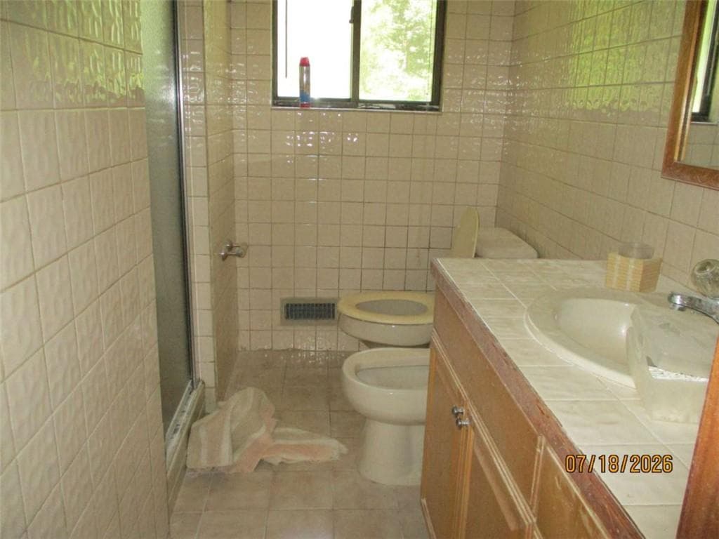 3 bedroom, 2 bathroom, 1,761 sq ft single family residence for sale at 1680 Mount Carmel Road, Mcdonough, GA 30253 — photo 7