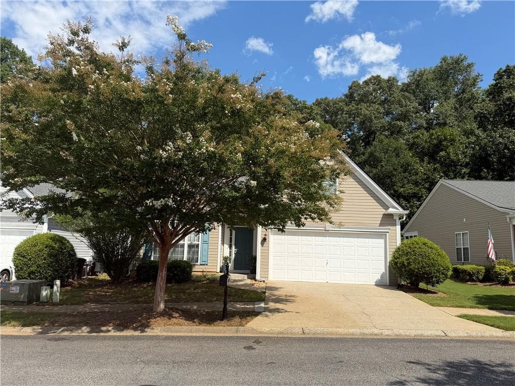 2 bedroom, 2 bathroom, 1,486 sq ft single family residence for rent at 13127 Region Trace, Milton, GA 30004 for $2,295 a month — photo 2