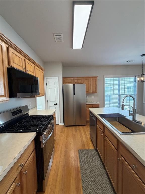 2 bedroom, 2 bathroom, 1,486 sq ft single family residence for rent at 13127 Region Trace, Milton, GA 30004 for $2,295 a month — photo 9