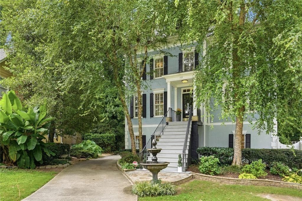 4 bedroom, 4 bathroom, 3,248 sq ft single family residence under contract at 1433 Oakengate Drive, Tucker, GA 30083 — photo 2