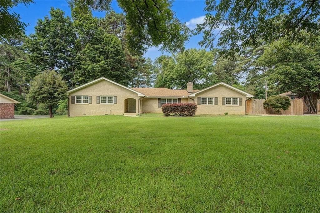 4 bedroom, 2 bathroom, 1,922 sq ft single family residence for sale at 2153 Timber Lane, Snellville, GA 30078 — photo 7