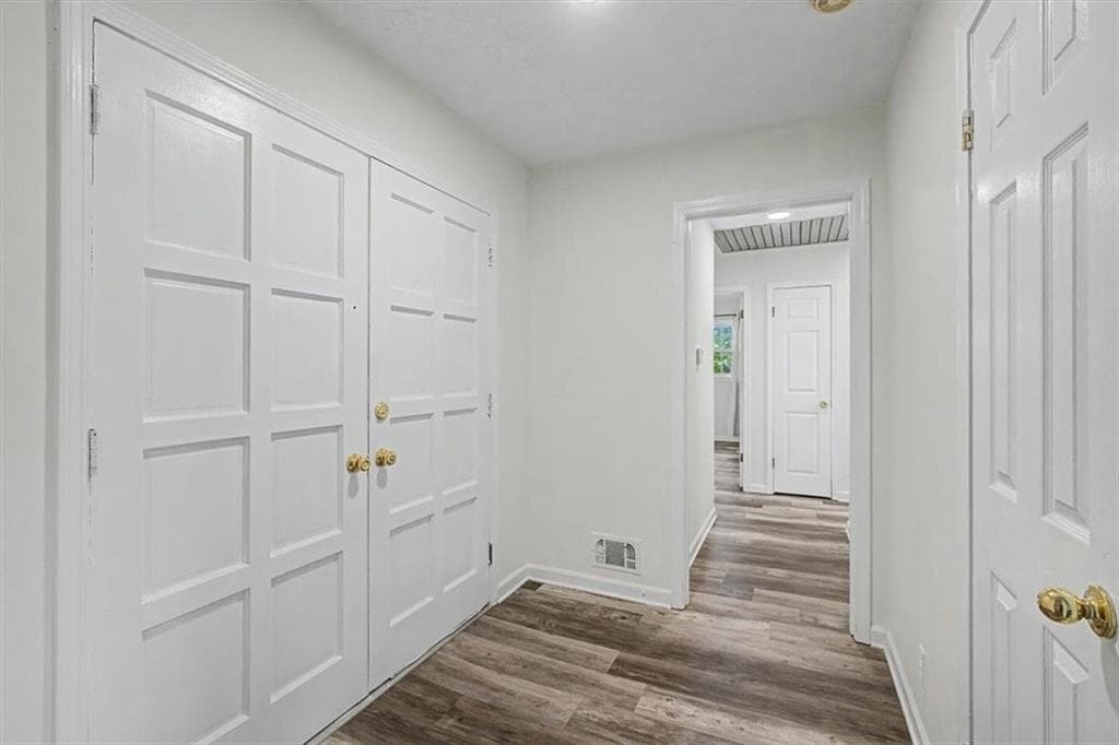 4 bedroom, 2 bathroom, 1,922 sq ft single family residence for sale at 2153 Timber Lane, Snellville, GA 30078 — photo 9