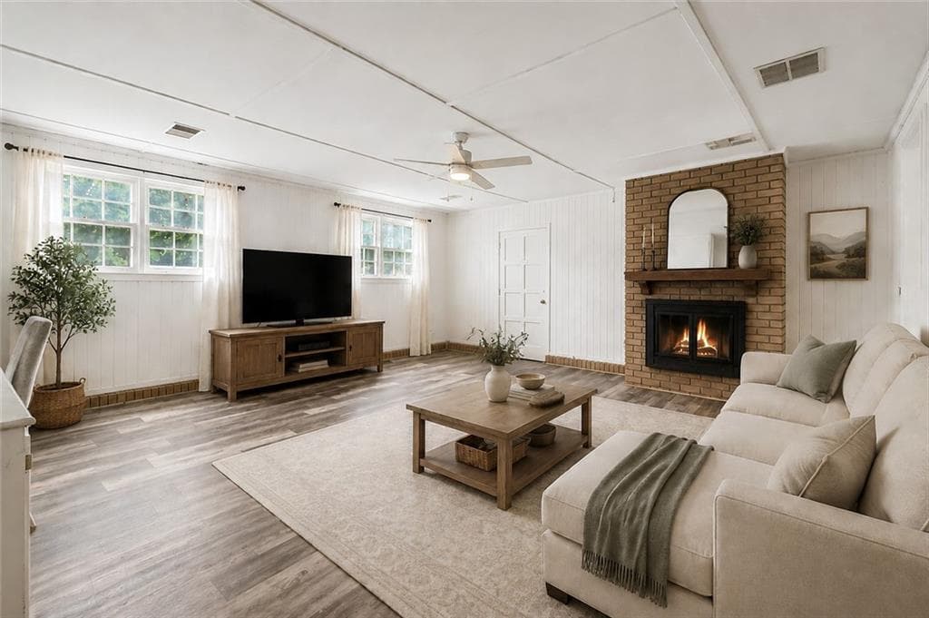 4 bedroom, 2 bathroom, 1,922 sq ft single family residence for sale at 2153 Timber Lane, Snellville, GA 30078 — photo 10