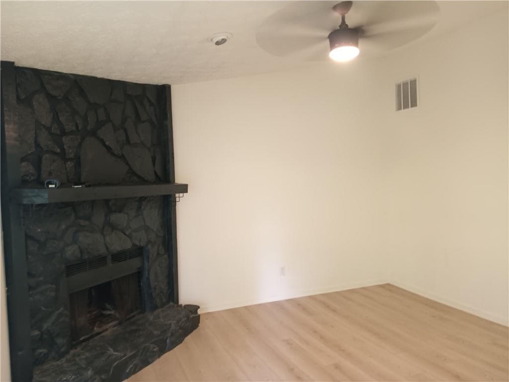 3 bedroom, 2 bathroom, 1,272 sq ft single family residence for sale at 1063 Salisbury Trail, Riverdale, GA 30296 — photo 6