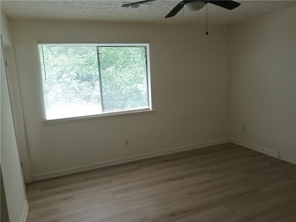 3 bedroom, 2 bathroom, 1,272 sq ft single family residence for sale at 1063 Salisbury Trail, Riverdale, GA 30296 — photo 9