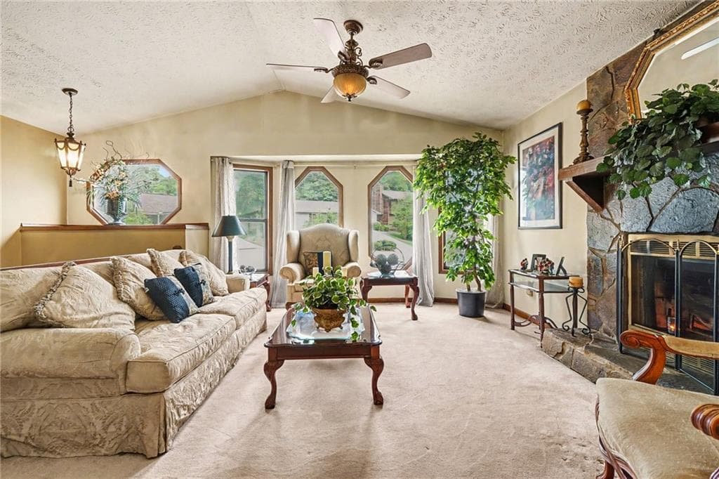 3 bedroom, 3 bathroom, 1,996 sq ft single family residence for sale at 671 Pepperwood Trail, Stone Mountain, GA 30087 — photo 4
