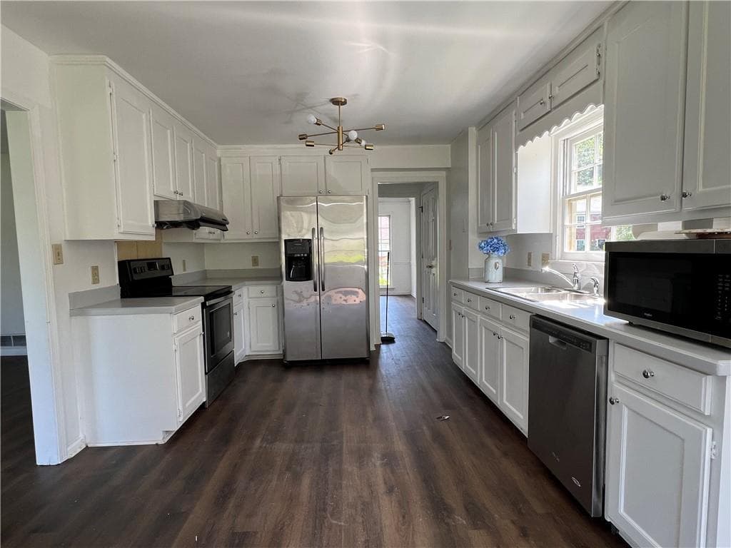 3 bedroom, 3 bathroom, 2,000 sq ft single family residence for rent at 2004 Tyler Trace, Lawrenceville, GA 30043 for $1,950 a month — photo 7