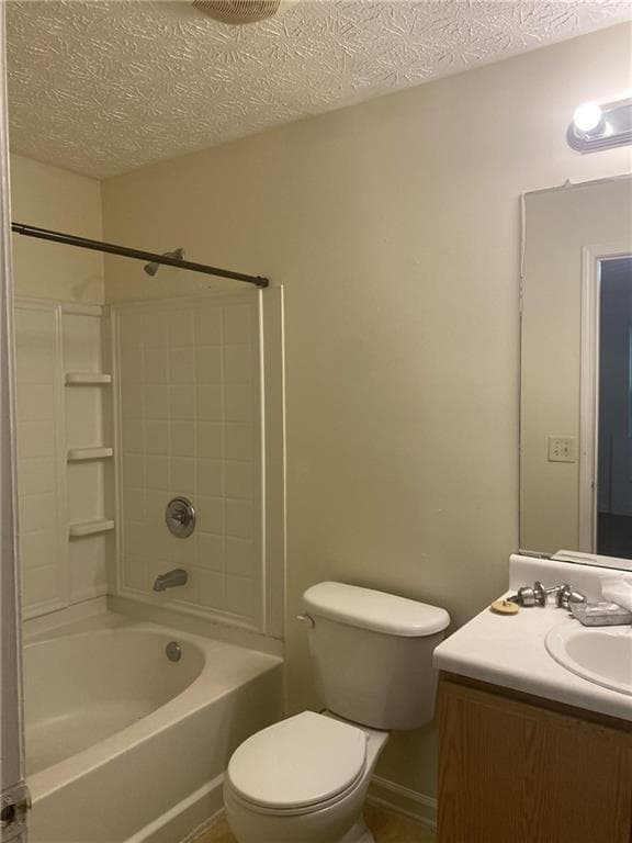 3 bedroom, 2 bathroom, 1,202 sq ft condominium for sale at 8204 Par Four Way, Lithonia, GA 30038 — photo 6