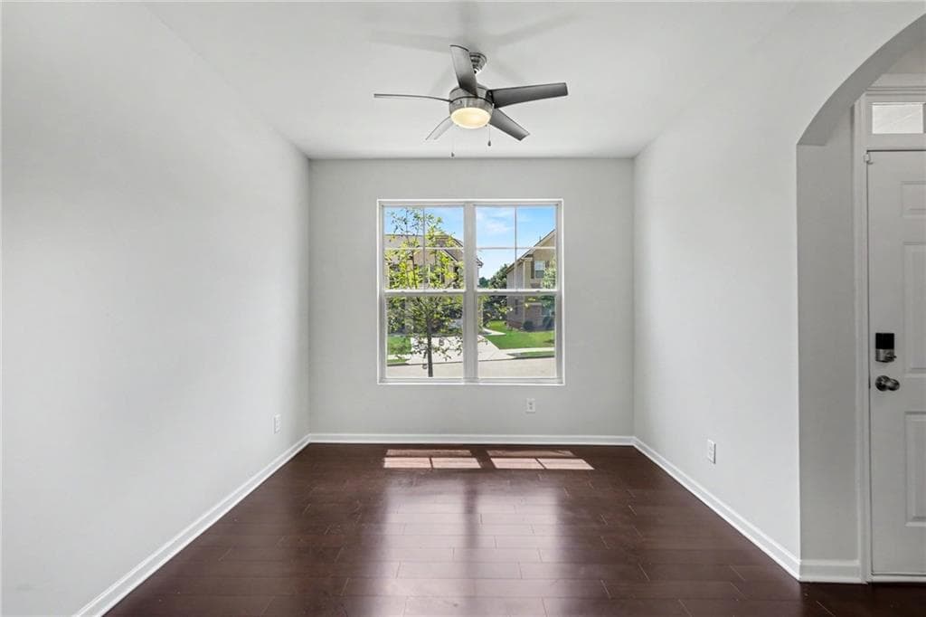 4 bedroom, 3 bathroom, 2,545 sq ft single family residence for sale at 4745 Brookwood Place, Union City, GA 30349 — photo 5