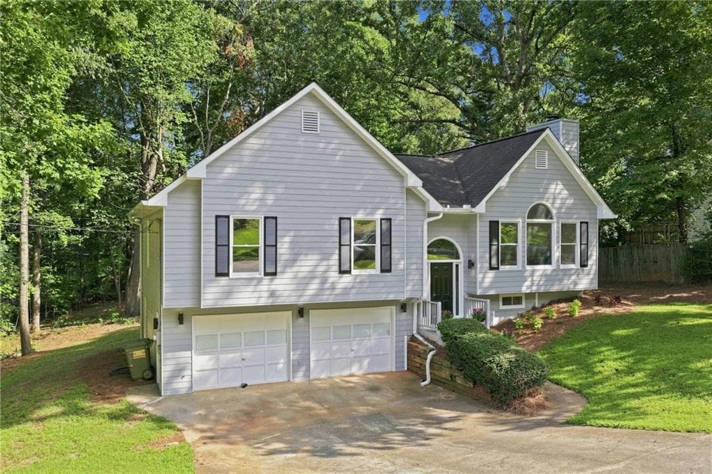 4 bedroom, 3 bathroom, 2,025 sq ft single family residence under contract at 54 Benell Court, Dallas, GA 30132 — photo 4