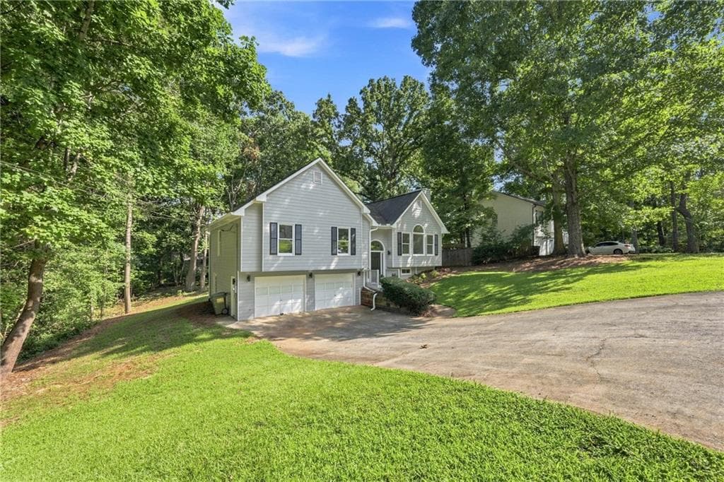 4 bedroom, 3 bathroom, 2,025 sq ft single family residence under contract at 54 Benell Court, Dallas, GA 30132 — photo 5