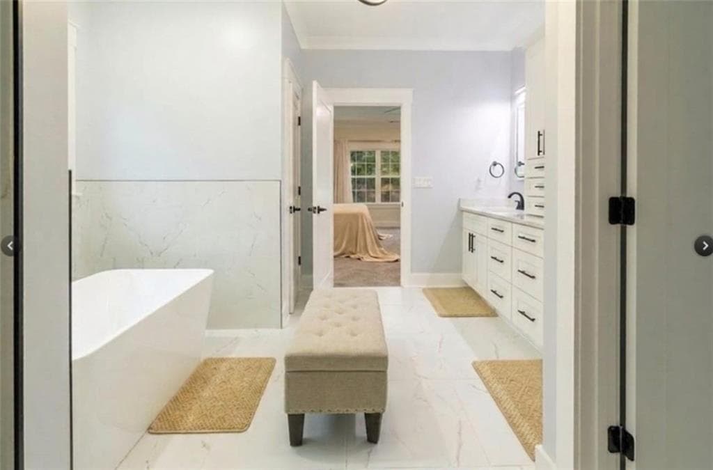 5 bedroom, 6 bathroom, 3,732 sq ft single family residence for rent at 2910 Centerville Rosebud Road, Snellville, GA 30039 for $4,790 a month — photo 9