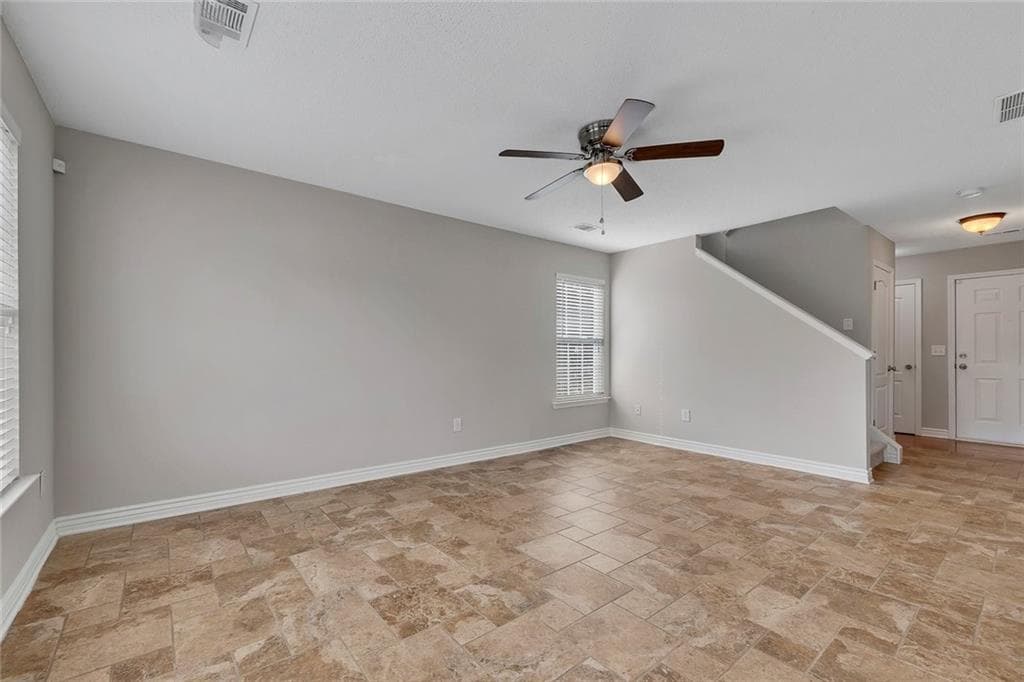 2 bedroom, 3 bathroom, 1,418 sq ft townhouse under contract at 233 Fox Creek Boulevard, Woodstock, GA 30188 — photo 9