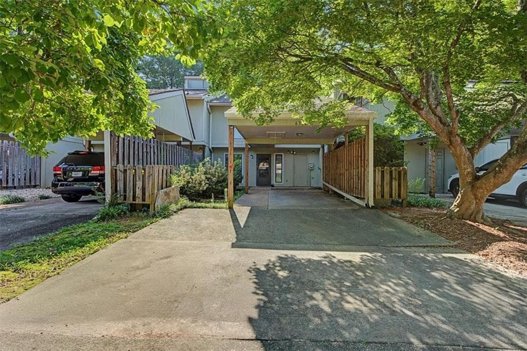 3 bedroom, 3 bathroom, 1,502 sq ft condominium for rent at 6350 Hawthorne Terrace, Peachtree Corners, GA 30092 for $2,200 a month — photo 1 of 44