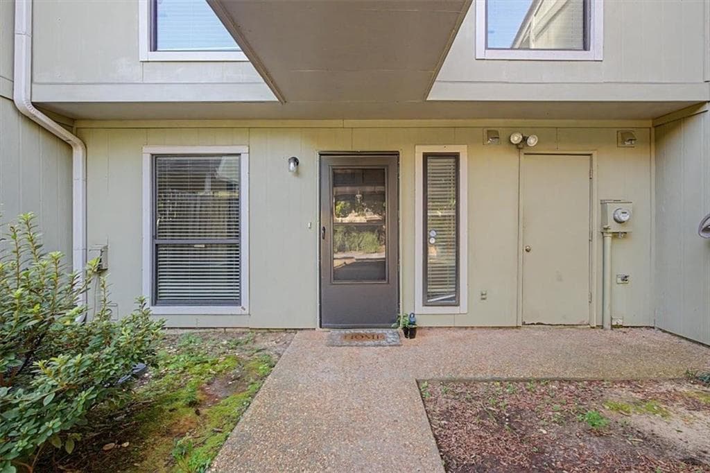 3 bedroom, 3 bathroom, 1,502 sq ft condominium for rent at 6350 Hawthorne Terrace, Peachtree Corners, GA 30092 for $2,200 a month — photo 5
