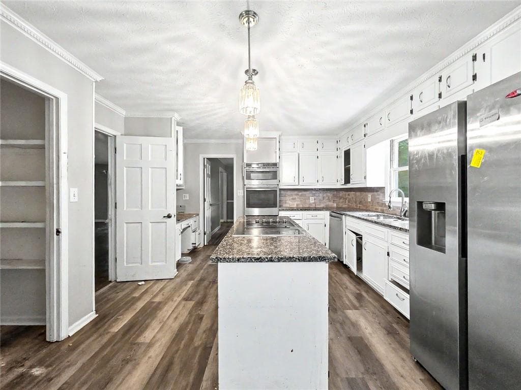 5 bedroom, 3 bathroom, 1,912 sq ft single family residence for sale at 1740 Deer Run Drive, Conyers, GA 30094 — photo 9