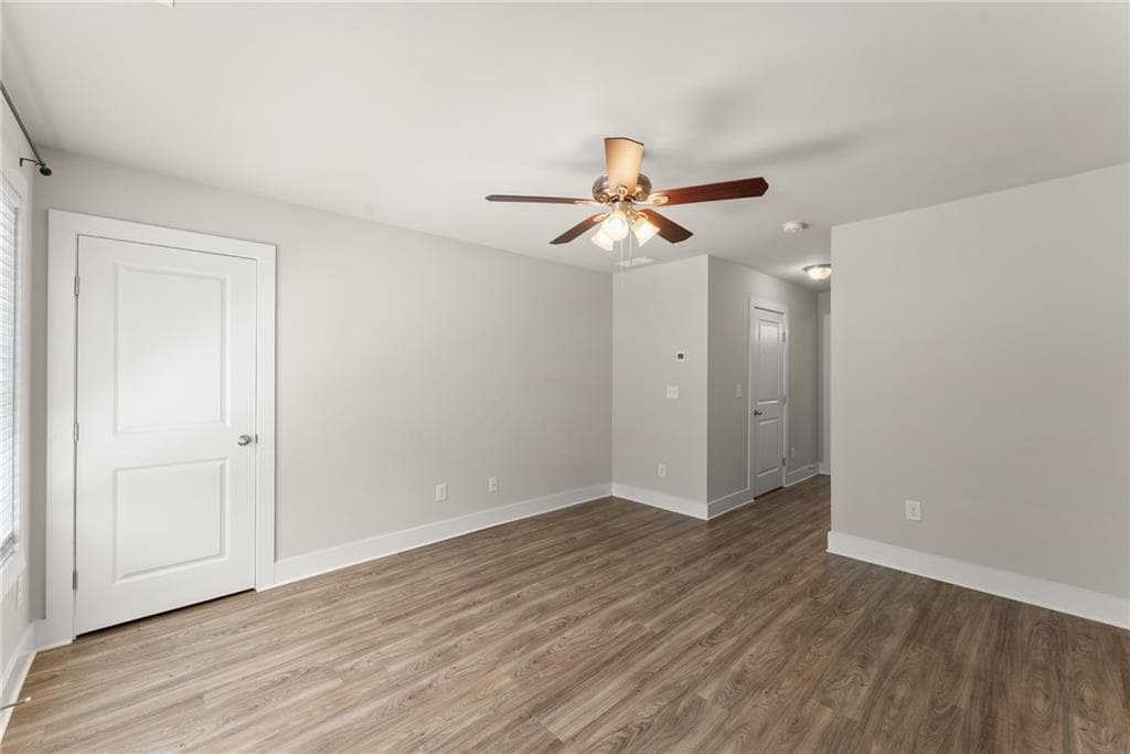 3 bedroom, 3 bathroom, 1,450 sq ft single family residence for sale at 347 Shalloway Drive, Kennesaw, GA 30144 — photo 6