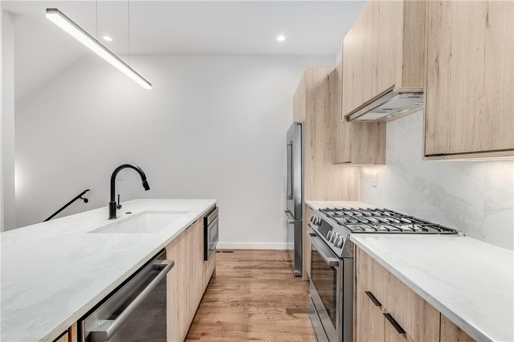 3 bedroom, 4 bathroom, 1,648 sq ft townhouse for sale at 105 Georgia Avenue 4, Atlanta, GA 30312 — photo 6