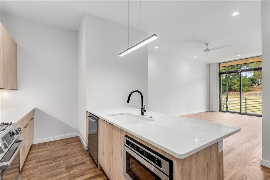 3 bedroom, 4 bathroom, 1,648 sq ft townhouse for sale at 105 Georgia Avenue 4, Atlanta, GA 30312 — photo 4
