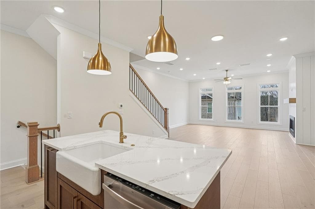 4 bedroom, 4 bathroom, 2,400 sq ft townhouse for sale at 909 Shire Elm Street 26, Johns Creek, GA 30022 — photo 5