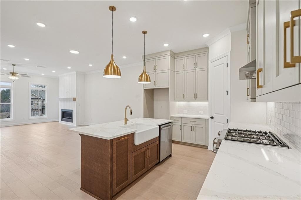 4 bedroom, 4 bathroom, 2,400 sq ft townhouse for sale at 909 Shire Elm Street 26, Johns Creek, GA 30022 — photo 7