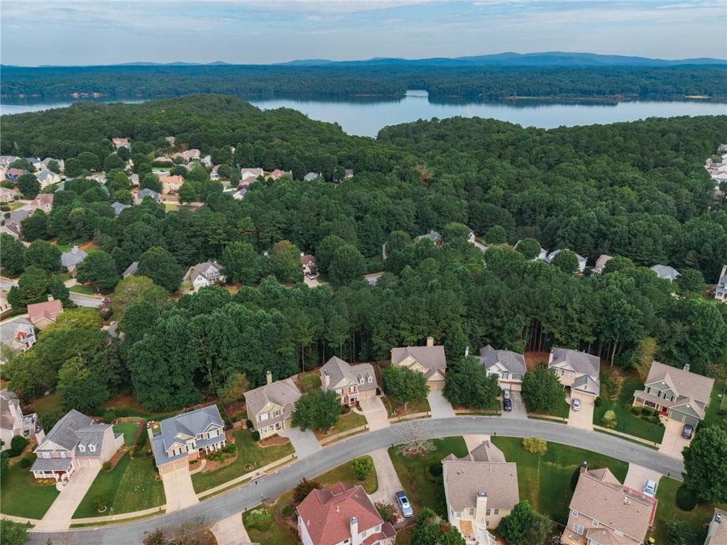 4 bedroom, 4 bathroom, 3,180 sq ft single family residence for sale at 309 Laurel Glen Crossing, Canton, GA 30114 — photo 3