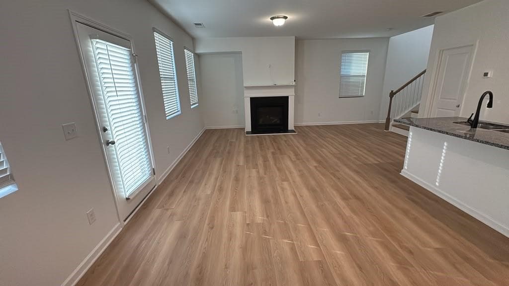 3 bedroom, 3 bathroom, 2,021 sq ft townhouse for rent at 5610 Flint Lane, Cumming, GA 30028 for $1,999 a month — photo 3