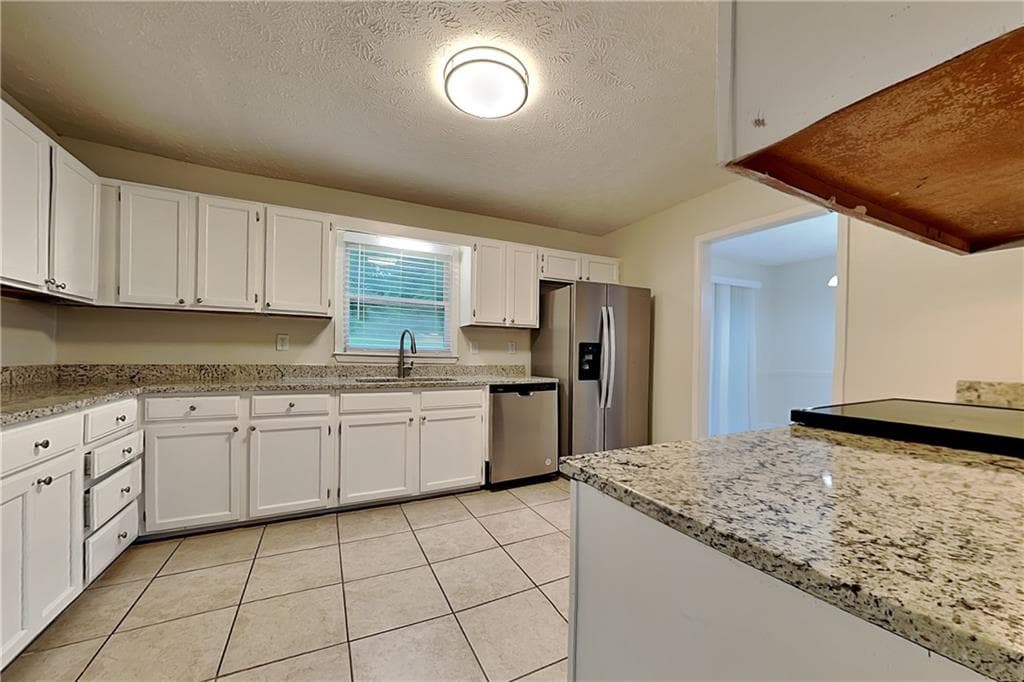 3 bedroom, 2 bathroom, 1,449 sq ft single family residence for rent at 3253 Glynn Mill Drive, Snellville, GA 30039 for $1,895 a month — photo 5