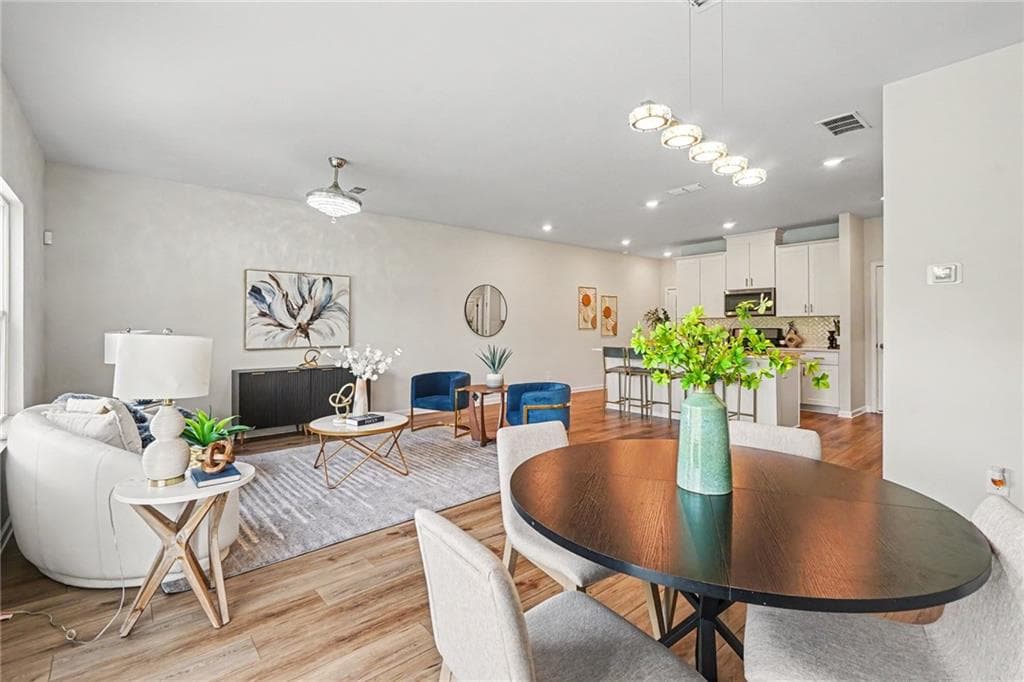 3 bedroom, 3 bathroom, 1,888 sq ft townhouse for sale at 1702 Villageside Court, Lawrenceville, GA 30043 — photo 8