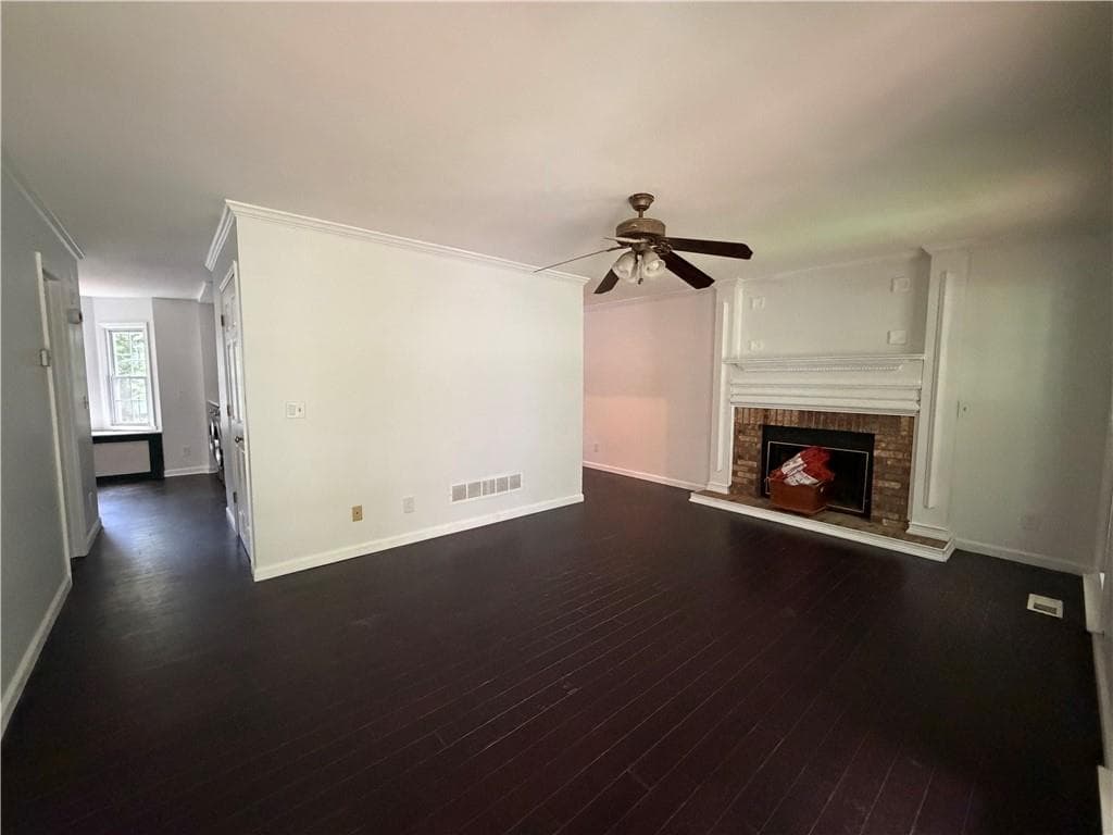 3 bedroom, 3 bathroom, 2,536 sq ft single family residence for rent at 3019 Chelsea Lane, Acworth, GA 30102 for $2,400 a month — photo 4