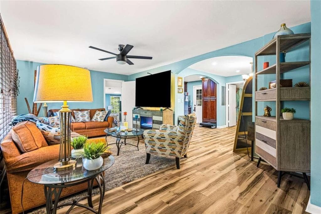 3 bedroom, 2 bathroom, 1,522 sq ft single family residence for sale at 1977 Wee Kirk Road, Atlanta, GA 30316 — photo 5