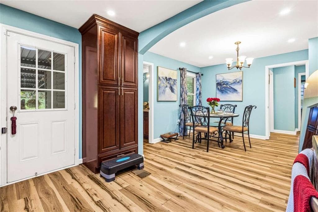 3 bedroom, 2 bathroom, 1,522 sq ft single family residence for sale at 1977 Wee Kirk Road, Atlanta, GA 30316 — photo 8