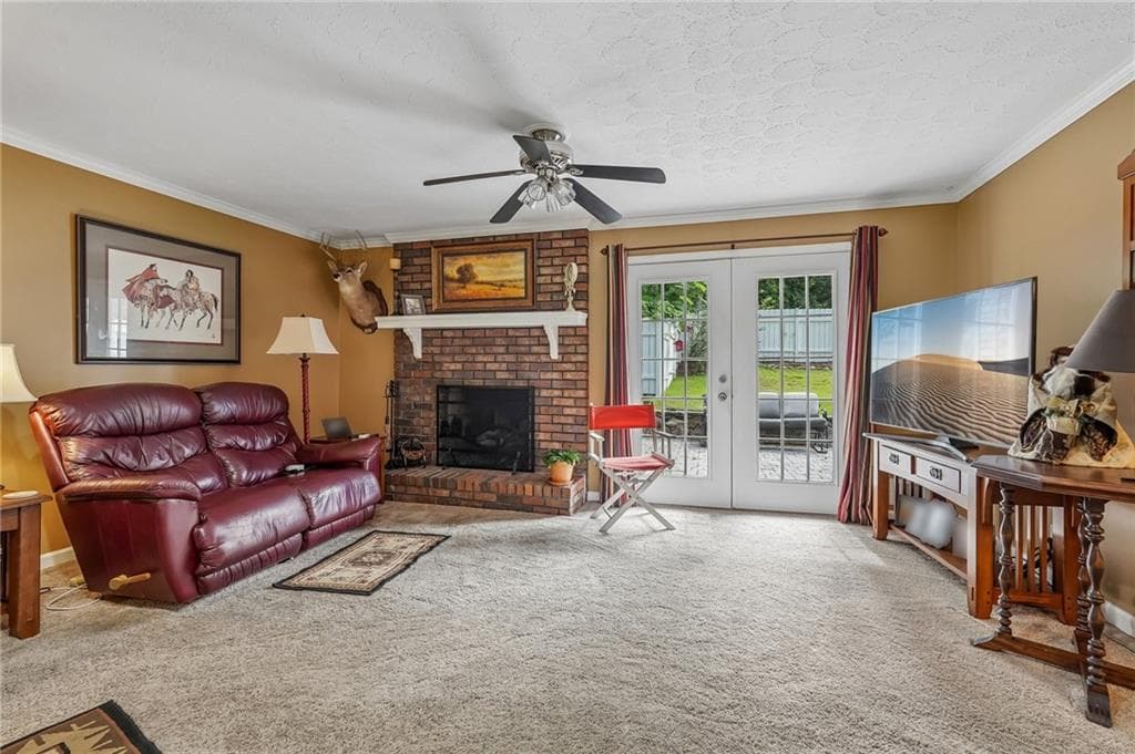 3 bedroom, 2 bathroom, 1,450 sq ft single family residence for sale at 1025 Greenwood Acres Drive, Cumming, GA 30040 — photo 10