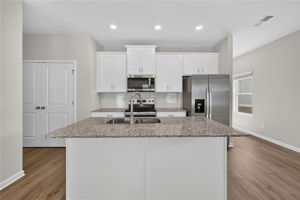 4 bedroom, 3 bathroom, 1,695 sq ft townhouse for sale at 6362 Sundowner Place, Atlanta, GA 30331 — photo 6
