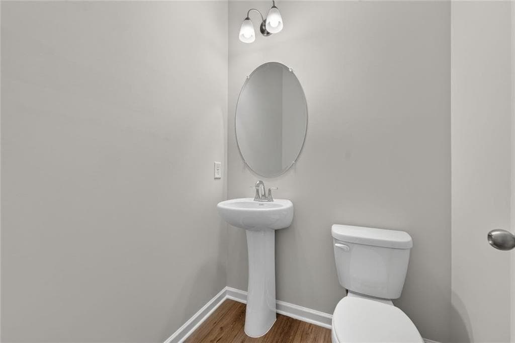 4 bedroom, 3 bathroom, 1,695 sq ft townhouse for sale at 6362 Sundowner Place, Atlanta, GA 30331 — photo 8