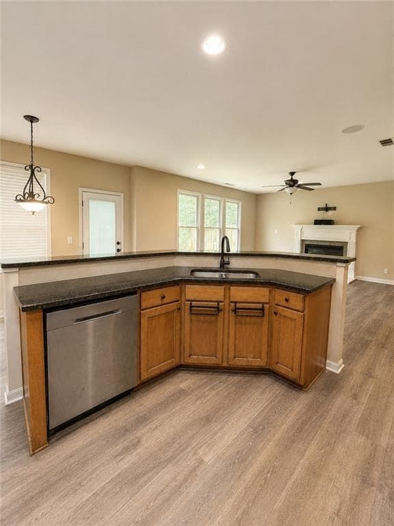 4 bedroom, 4 bathroom, 2,688 sq ft single family residence for sale at 945 Grand Ivey Place, Dacula, GA 30019 — photo 4
