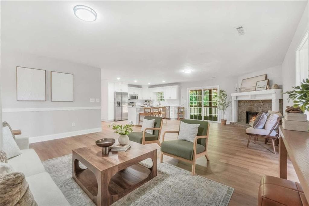 3 bedroom, 2 bathroom, 2,328 sq ft single family residence for sale at 390 Burg Road, Locust Grove, GA 30248 — photo 6