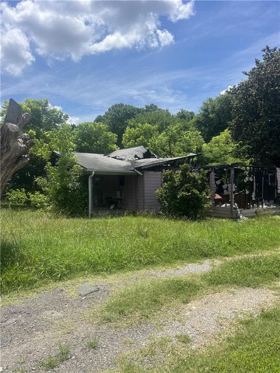 2 bedroom, 1 bathroom, 1,256 sq ft single family residence for sale at 2 E 4th St, Aragon, GA 30104 — photo 8