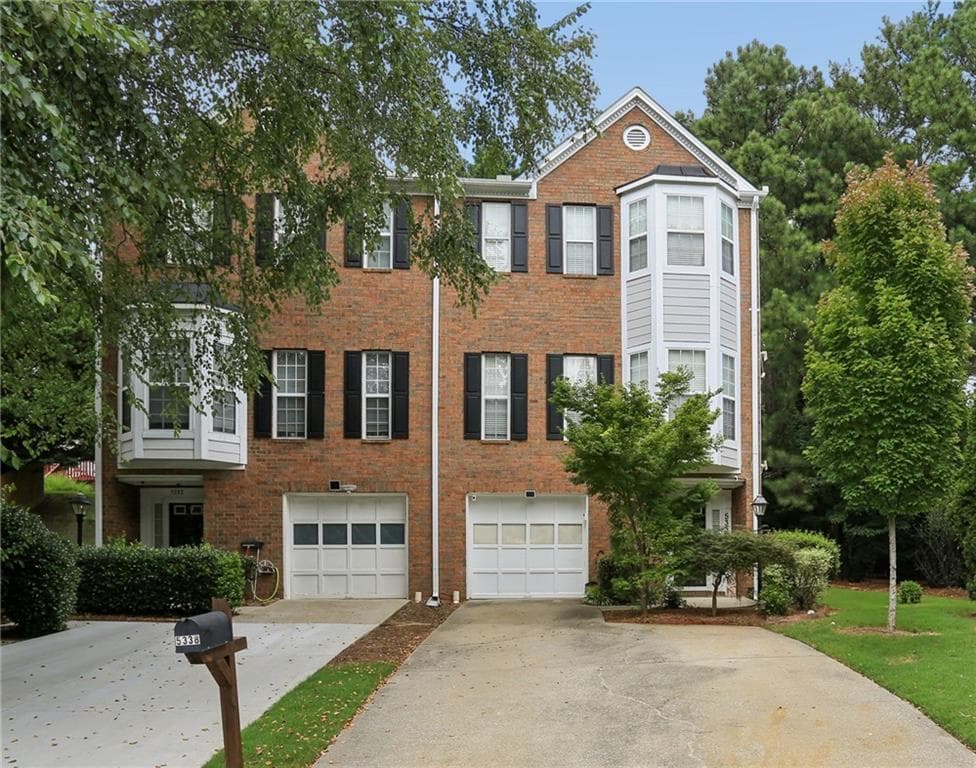 3 bedroom, 4 bathroom, 1,980 sq ft townhouse for sale at 5338 Pinnacle Peak Lane, Norcross, GA 30071