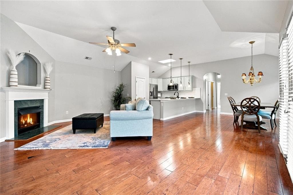 2 bedroom, 2 bathroom, 1,676 sq ft single family residence for sale at 131 Countryside Court, Woodstock, GA 30189 — photo 3
