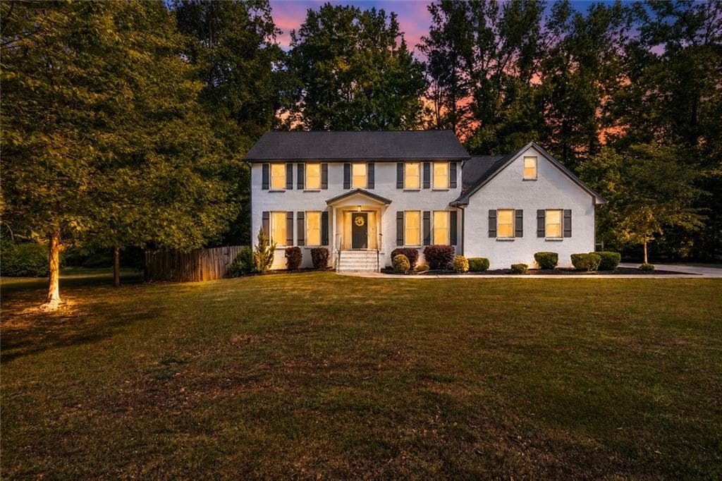 3 bedroom, 4 bathroom, 3,511 sq ft single family residence for sale at 135 London Berry Court, Tyrone, GA 30290