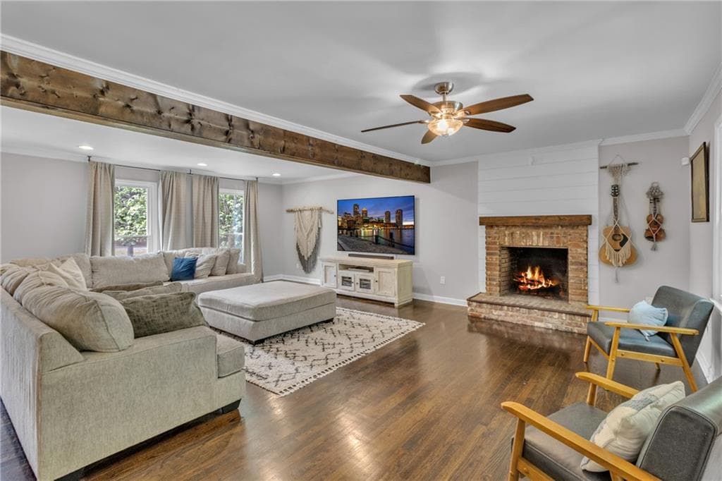 3 bedroom, 4 bathroom, 3,511 sq ft single family residence for sale at 135 London Berry Court, Tyrone, GA 30290 — photo 6