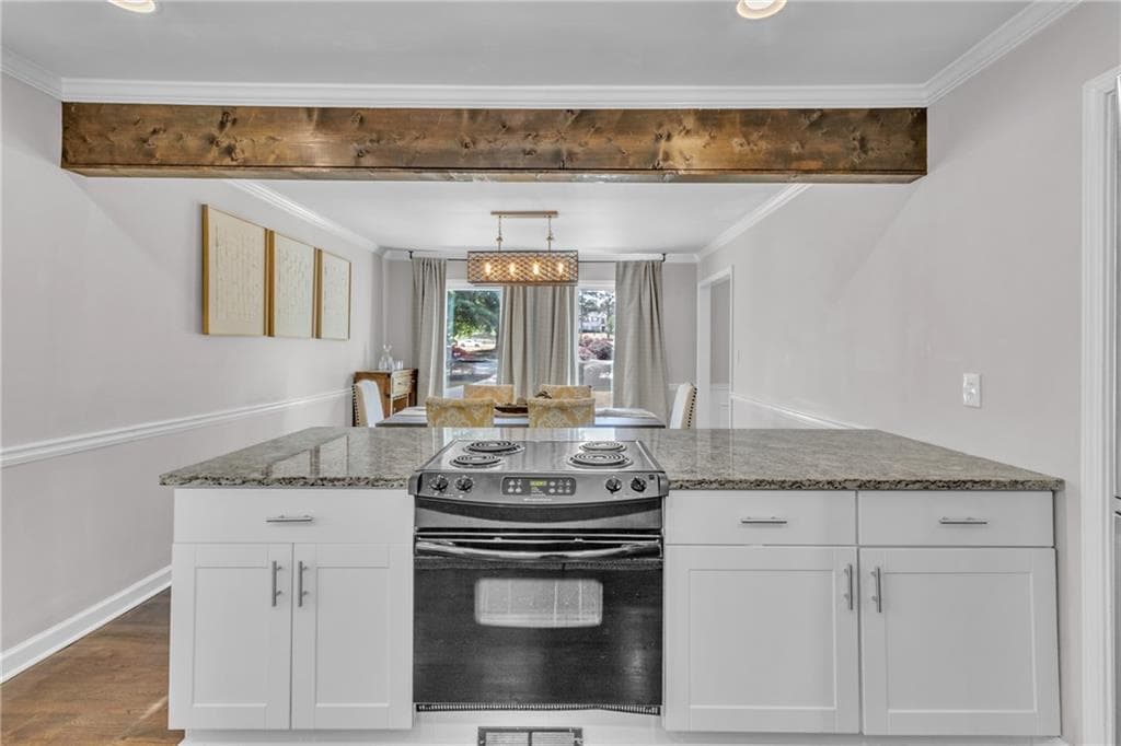 3 bedroom, 4 bathroom, 3,511 sq ft single family residence for sale at 135 London Berry Court, Tyrone, GA 30290 — photo 10