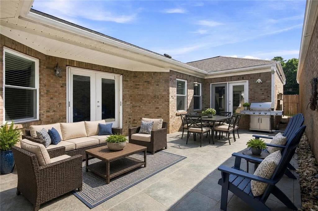 2 bedroom, 2 bathroom, 1,676 sq ft single family residence for sale at 131 Countryside Court, Woodstock, GA 30189 — photo 4