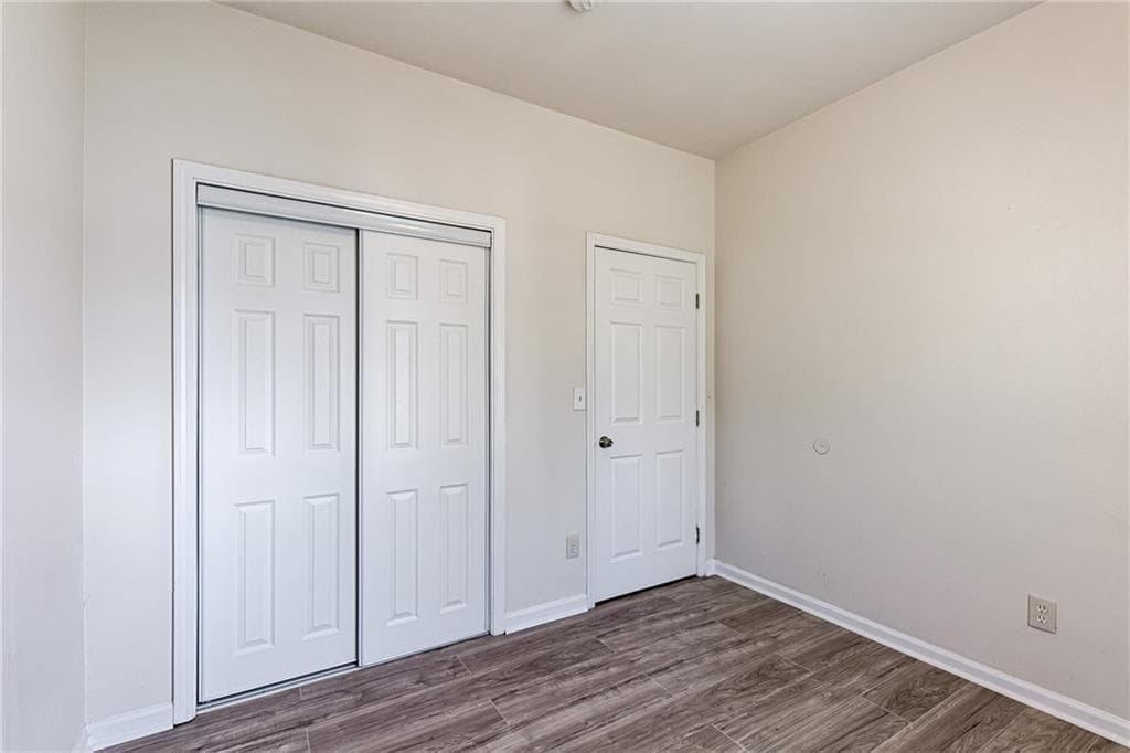 1 bedroom, 1 bathroom, 2,350 sq ft quadruplex for rent at 987 Dimmock Street, Atlanta, GA 30310 for $995 a month — photo 10