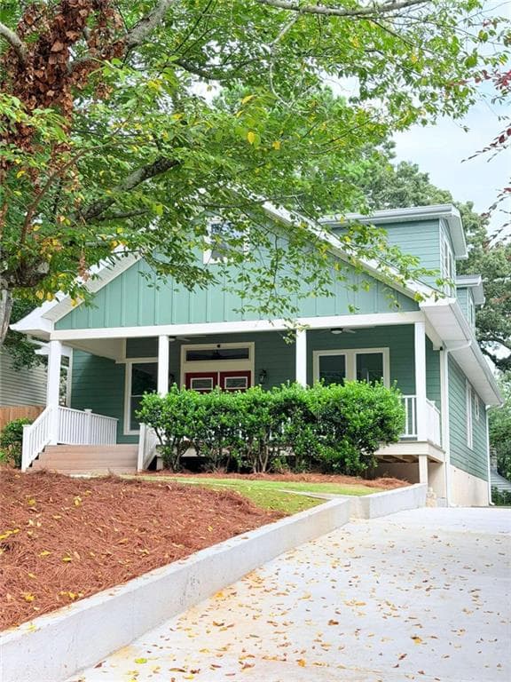 5 bedroom, 4 bathroom, 2,800 sq ft single family residence for sale at 417 W Howard Avenue, Decatur, GA 30030
