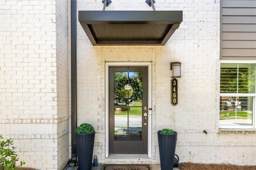 3 bedroom, 4 bathroom, 2,520 sq ft townhouse for sale at 3460 Hardy Street, Duluth, GA 30096 — photo 2