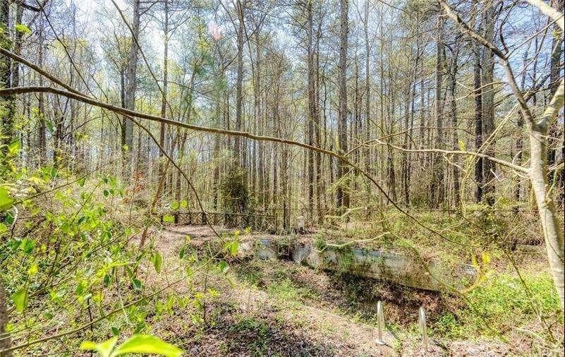 3 bedroom, 2 bathroom single family residence for sale at 959 Old Milford, Marietta, GA 30060 — photo 10