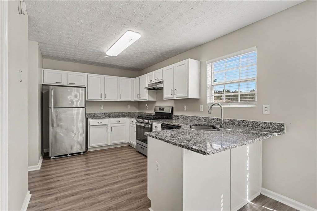 3 bedroom, 3 bathroom, 1,302 sq ft single family residence for sale at 3055 Tussahaw Crossing, Mcdonough, GA 30252 — photo 8