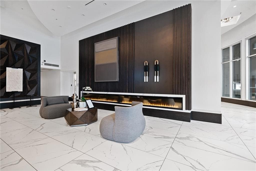 1 bedroom, 1 bathroom, 729 sq ft condominium for sale at 400 W Peachtree Street 3115, Atlanta, GA 30308 — photo 10